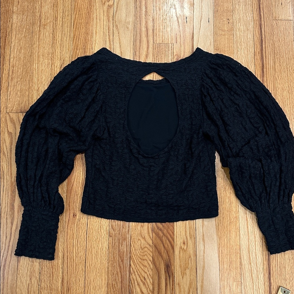 Free people, black top, poofy sleeves, lined torso, size large, open back - Picture 9 of 9